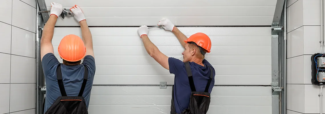 Driveway Garage Door Local Technicians in Oakland Park, Florida