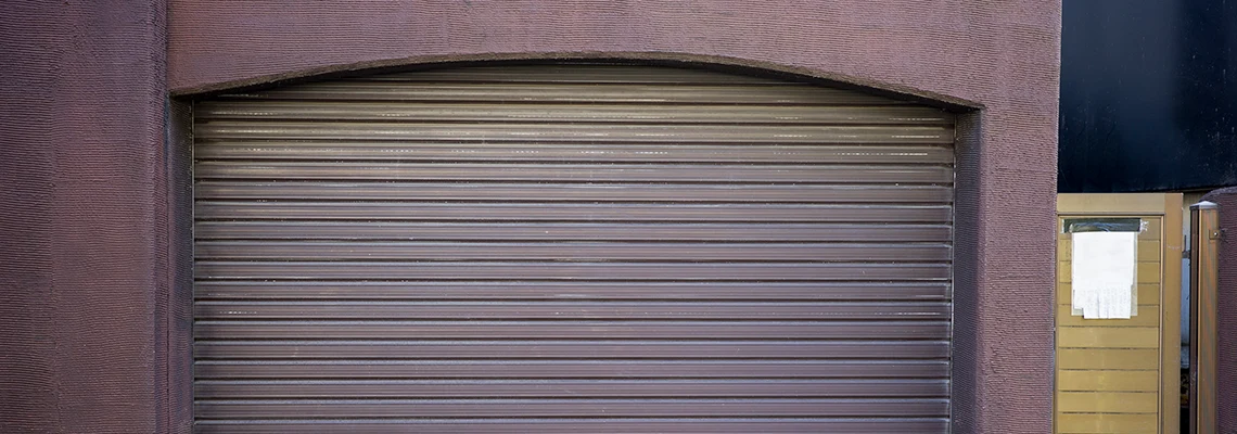 Fallen Garage Door Worn Rollers Replacement in Oakland Park, Florida